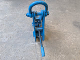 6000kg lifting beam clamp with eye ex hire.